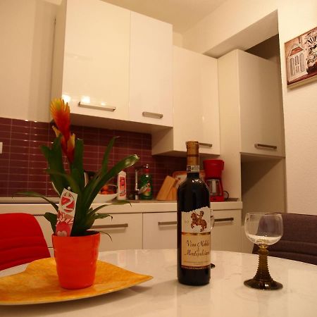 Apartmani Diana Makarska Exterior photo
