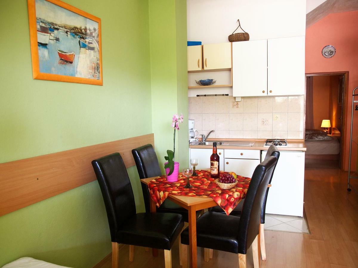 Apartmani Diana Makarska Exterior photo